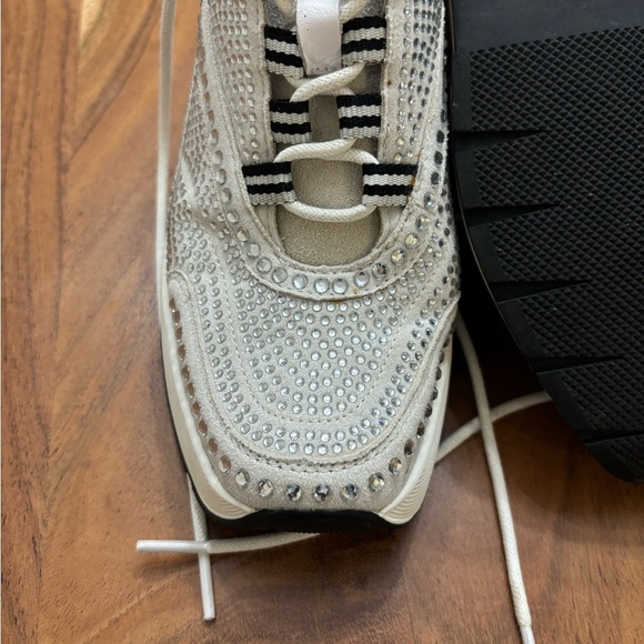 Wishbone Abby Crystal Platform Sneakers - Picture 4 of 14